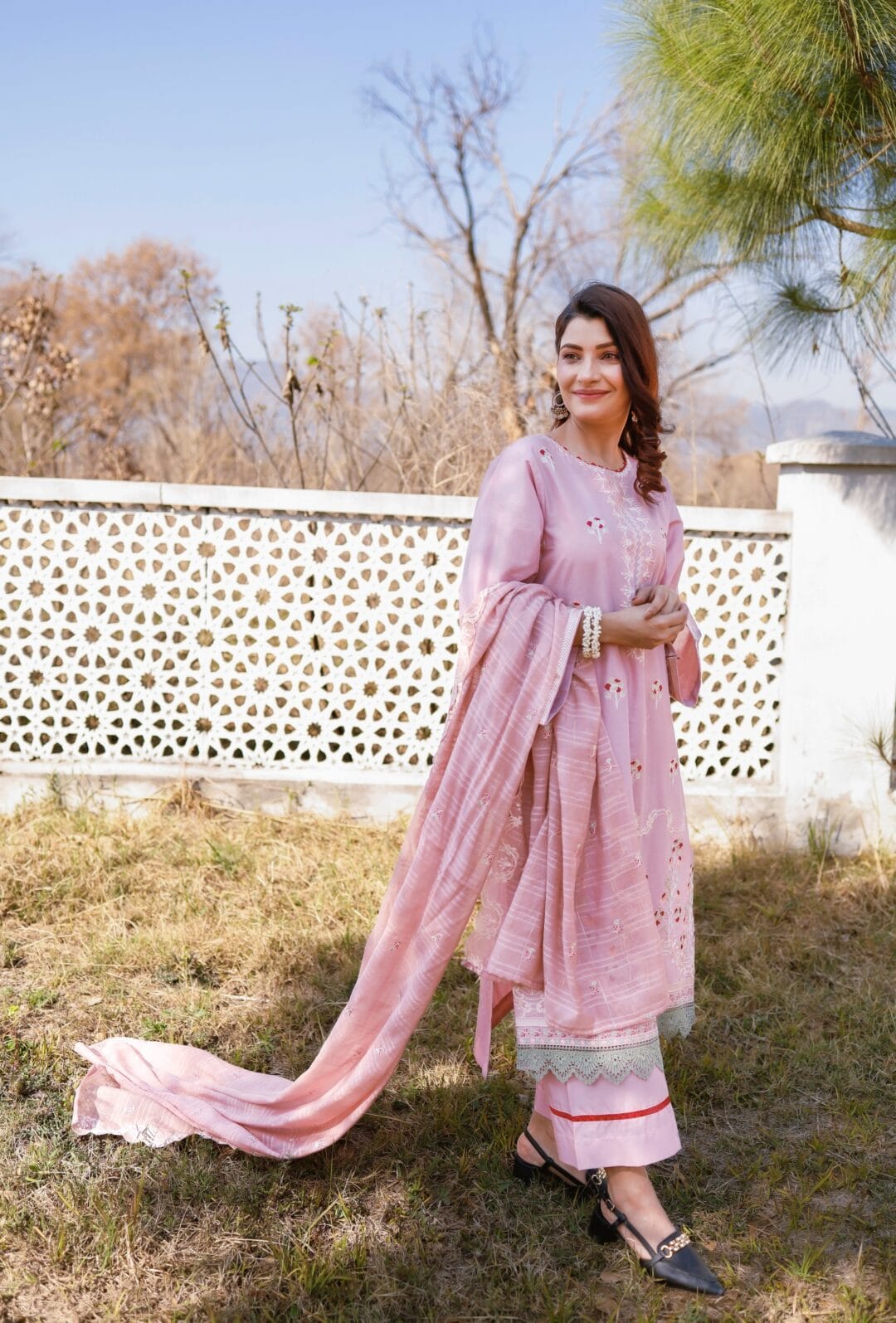Blush Elegance - Image 5
